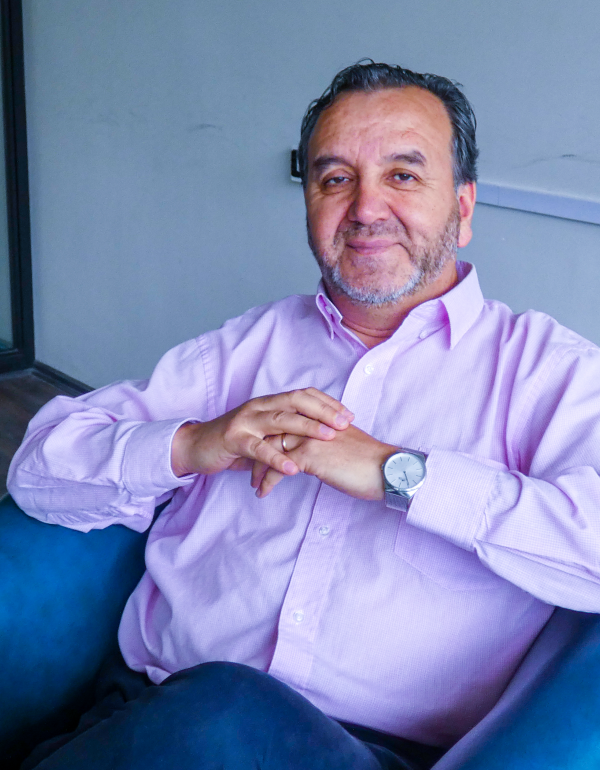 Dr. Ricardo Gacitúa Bustos